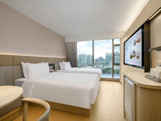 Ji Hotel (Beijing Road Pedestrian Street Tianzi Wharf) 19/50