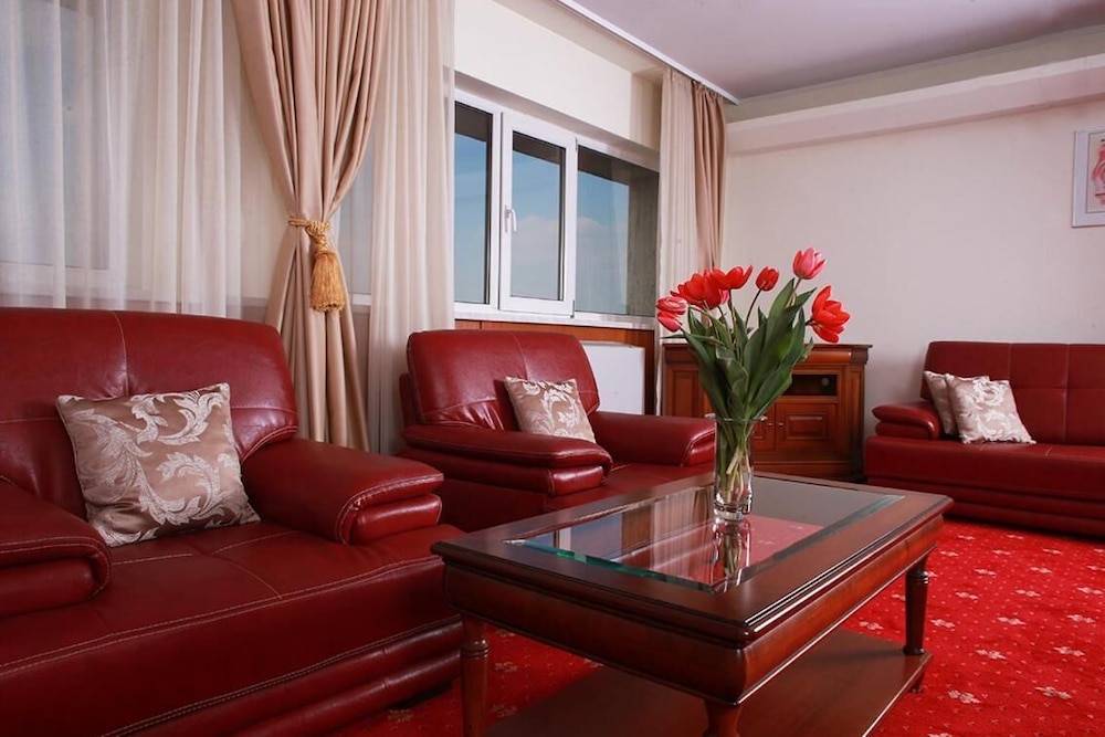 Hotel Moldova 53/80