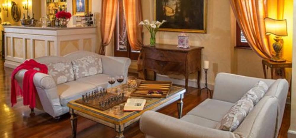 Mozart Hotel Rome 49/67