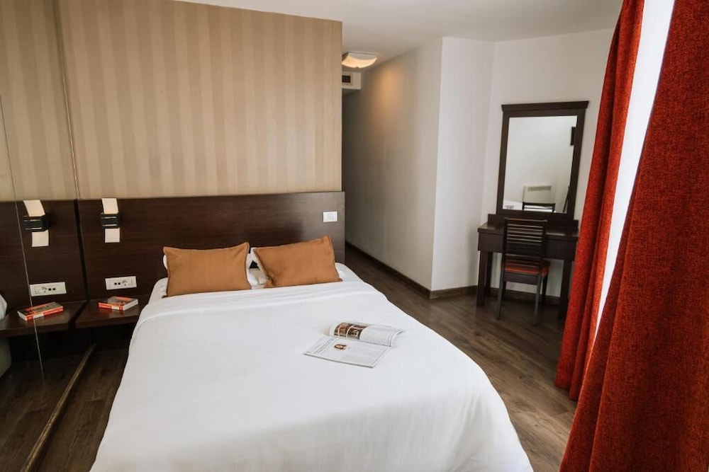 Hotel Duke Armeneasca 30/65