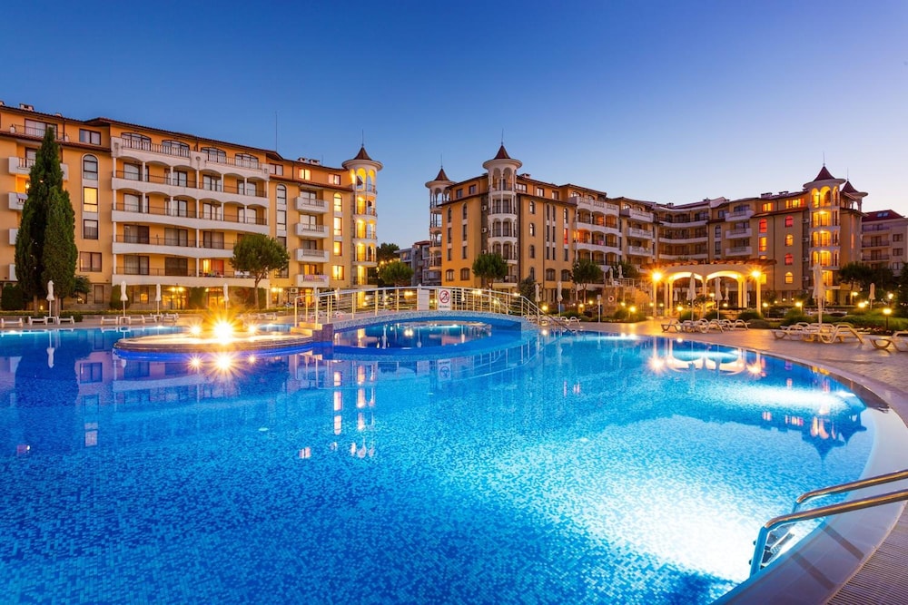 Royal Sun Holiday Complex 1/50