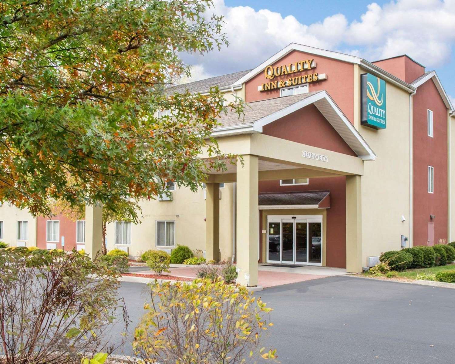 Quality Inn and Suites Meriden, CT 2/14