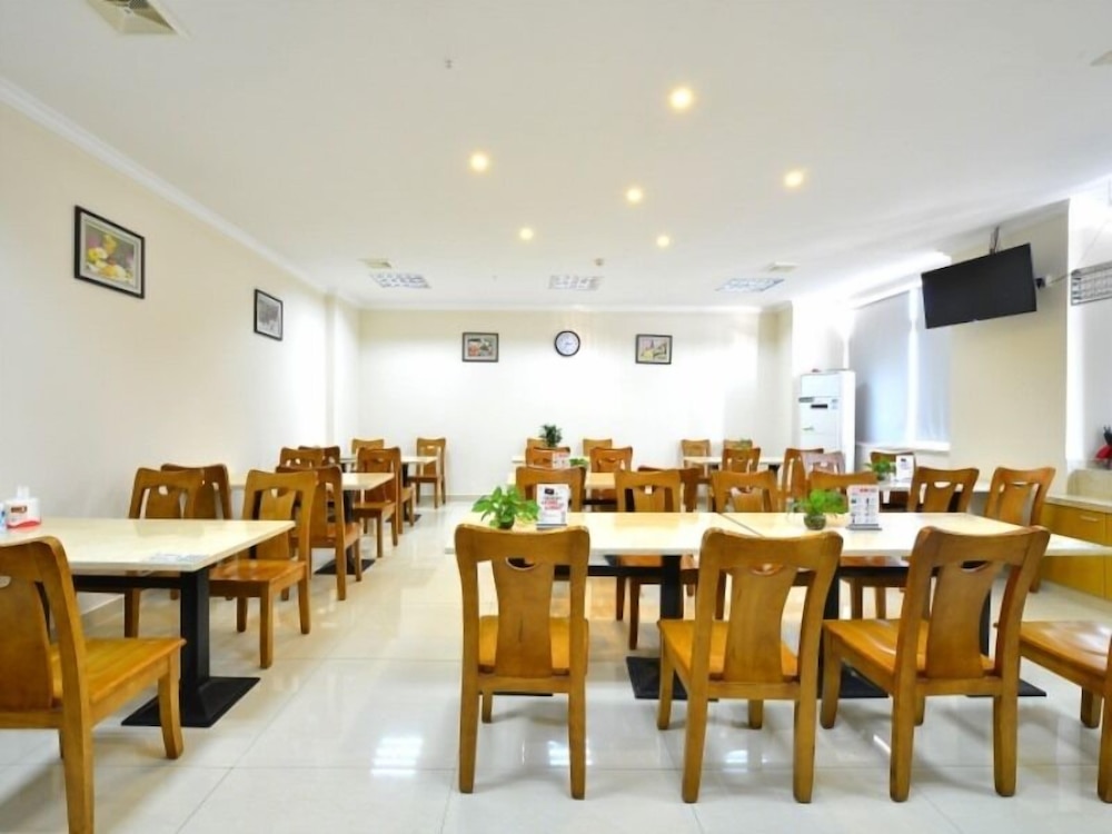GreenTree Inn WuXi DongTing Leather City Express Hotel 18/21