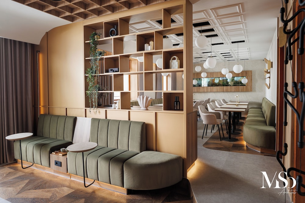 HOTEL BRASOV 30/49