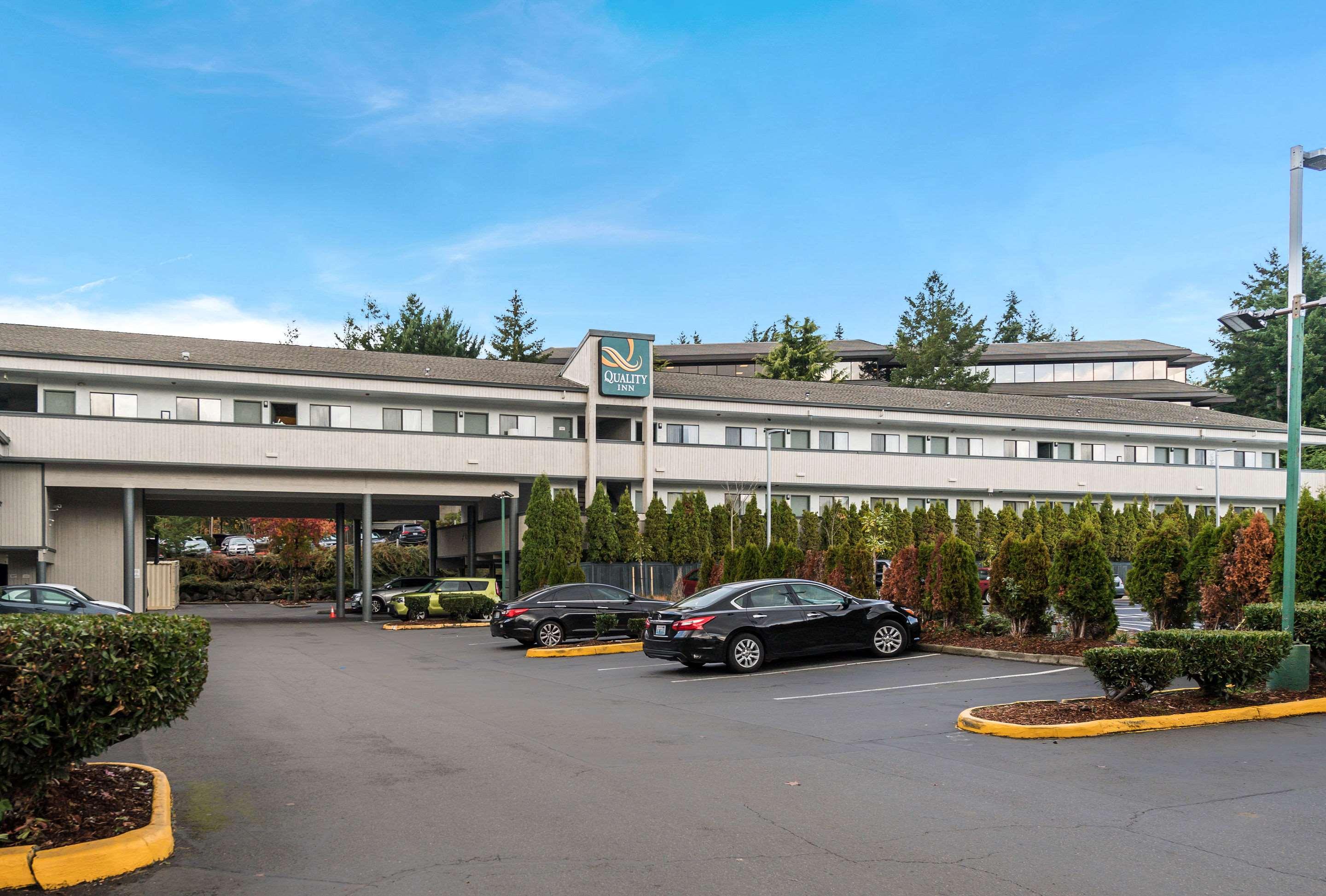 Quality Inn Bellevue 20/24