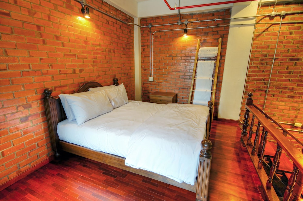 Saengpanya Home Boutique Hotel 19/65