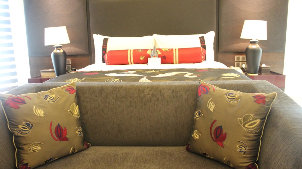 The Lalit New Delhi 26/63