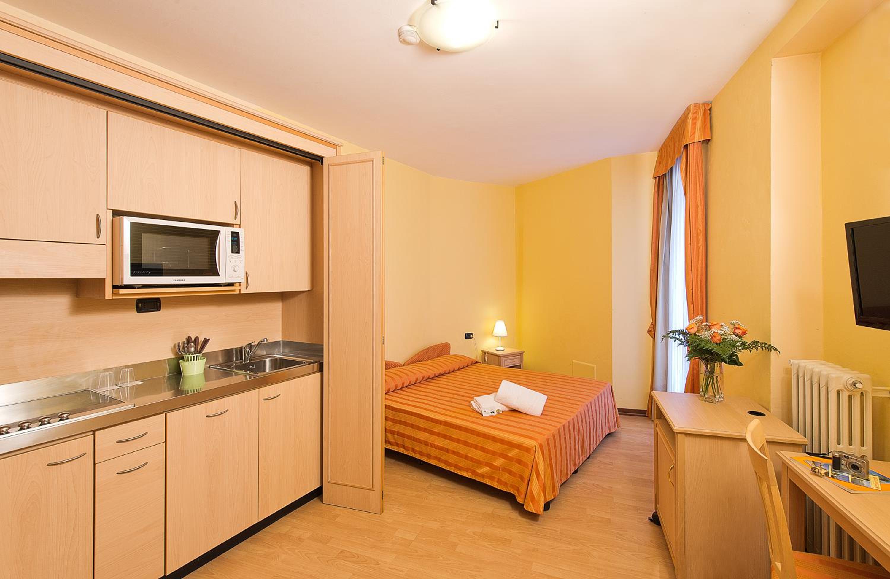 Hotel Residence Dei Fiori 16/50