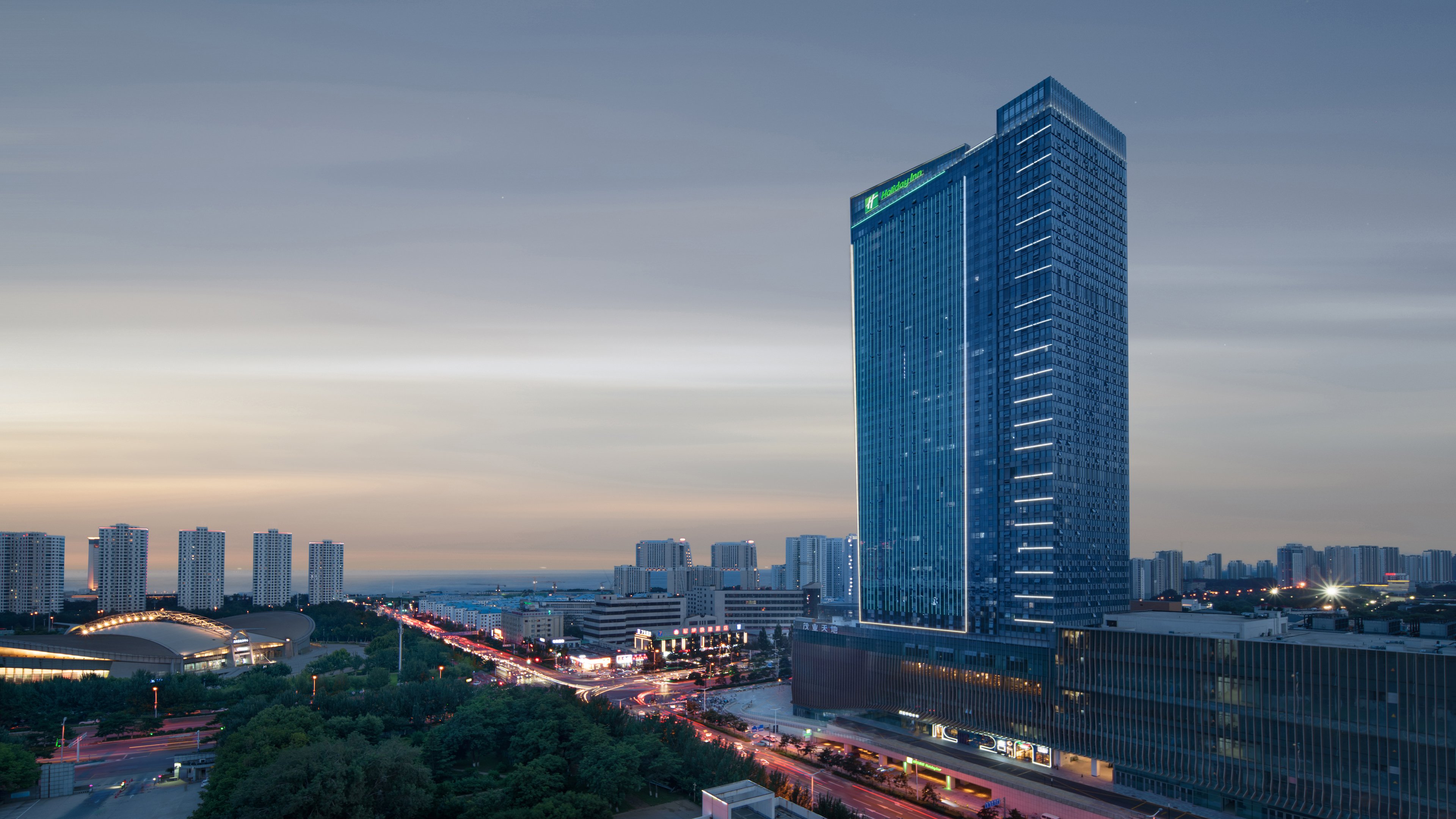 Holiday Inn Qinhuangdao Haigang 50/52