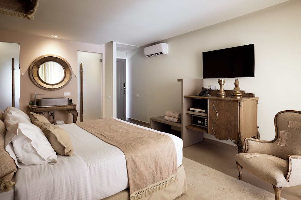 Kythnos Bay Hotel 6/50