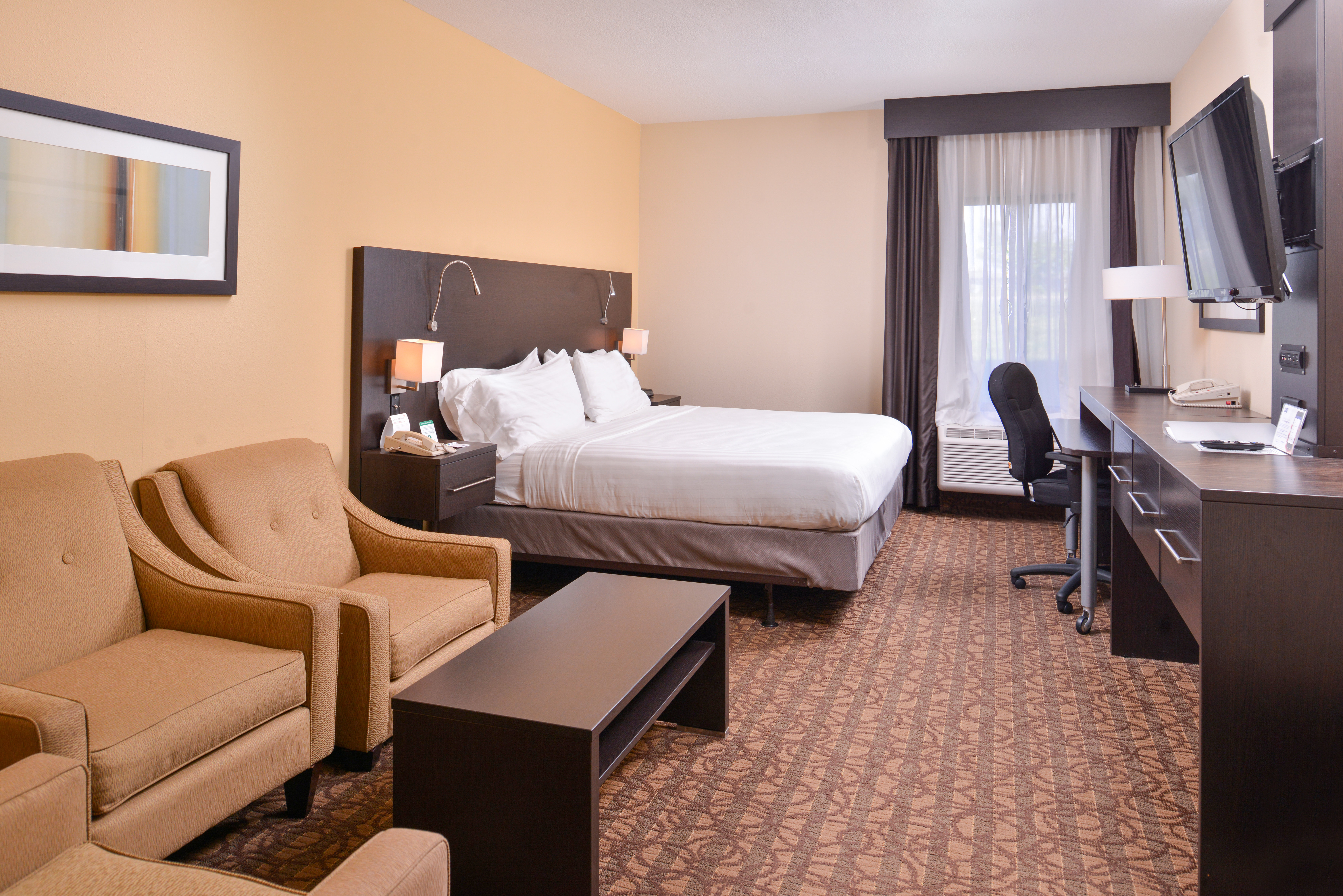 Holiday Inn Express Hotel and Suites Topeka West I-70 Wanamaker 30/62