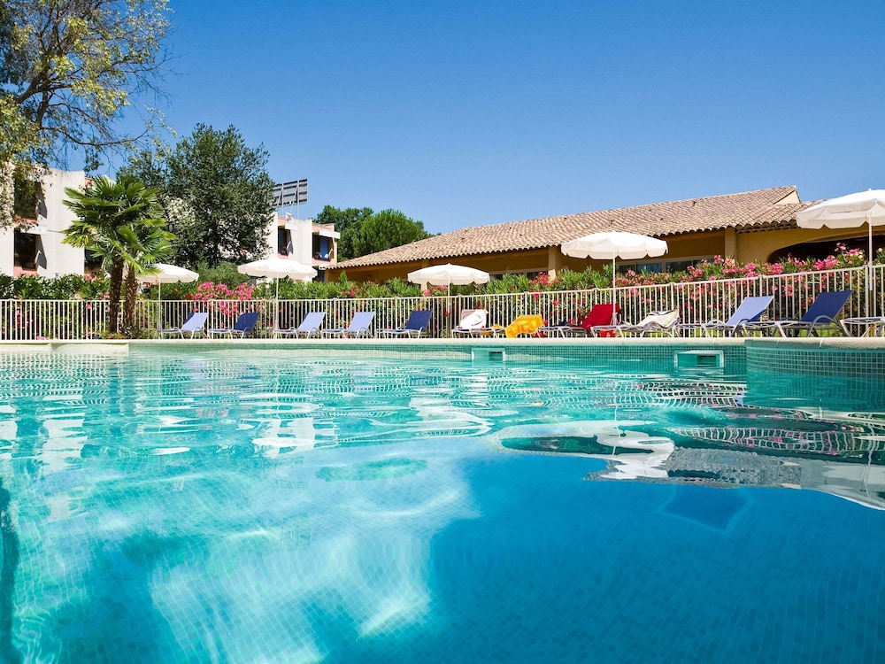 Hotel Novotel Aix En Provence Pont De L'arc Fenouilleres 4/76