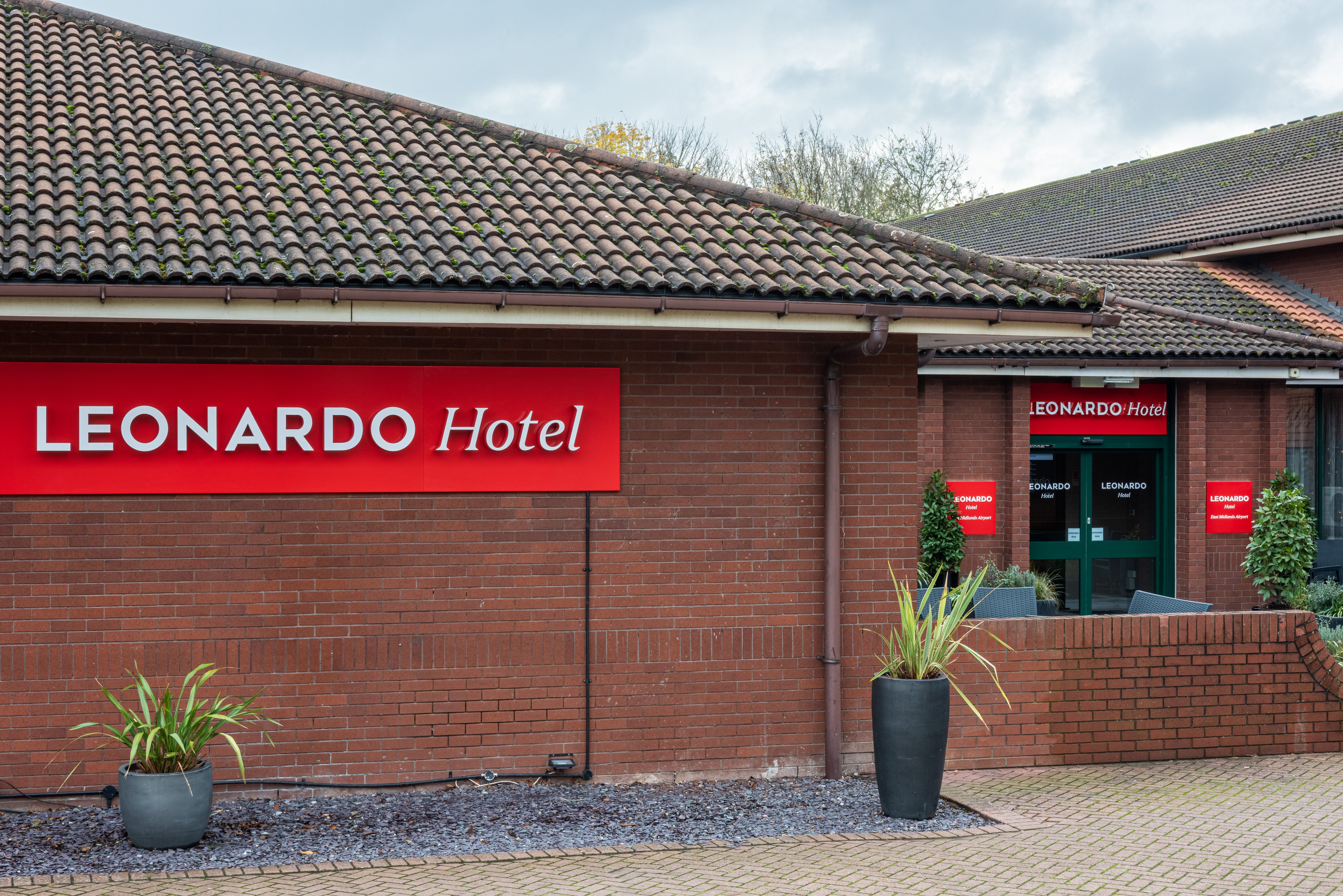 Leonardo Hotel East Midland Airport in DERBY - UK