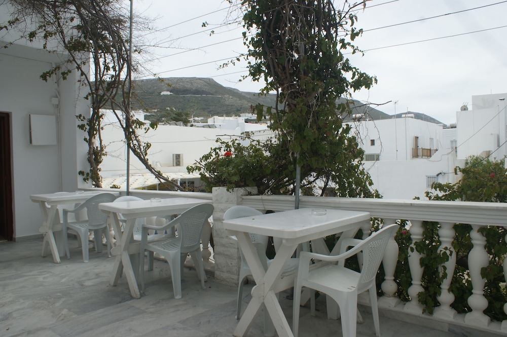 Hotel Eleftheria 36/45