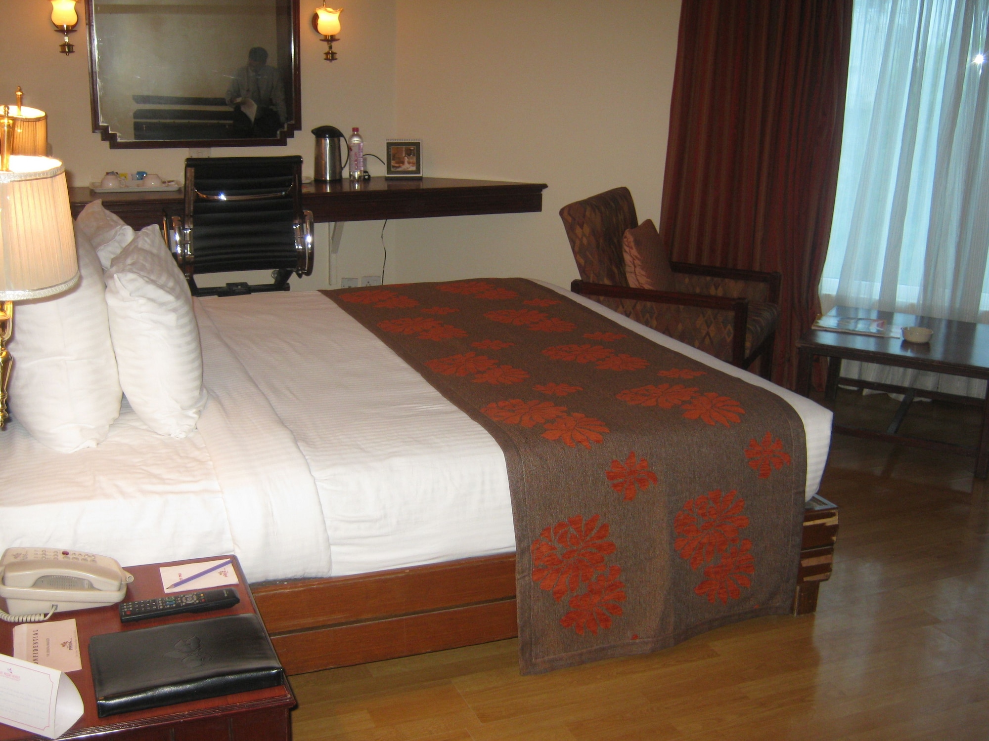 غرفة ديلوكس مفردة، The Pride Hotel Nagpur 5/7