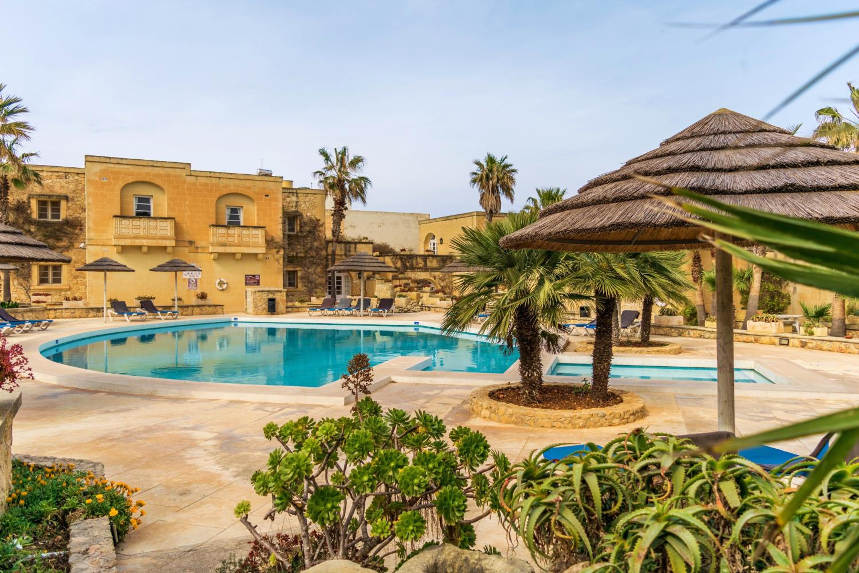 Tal Fanal Village 27/29
