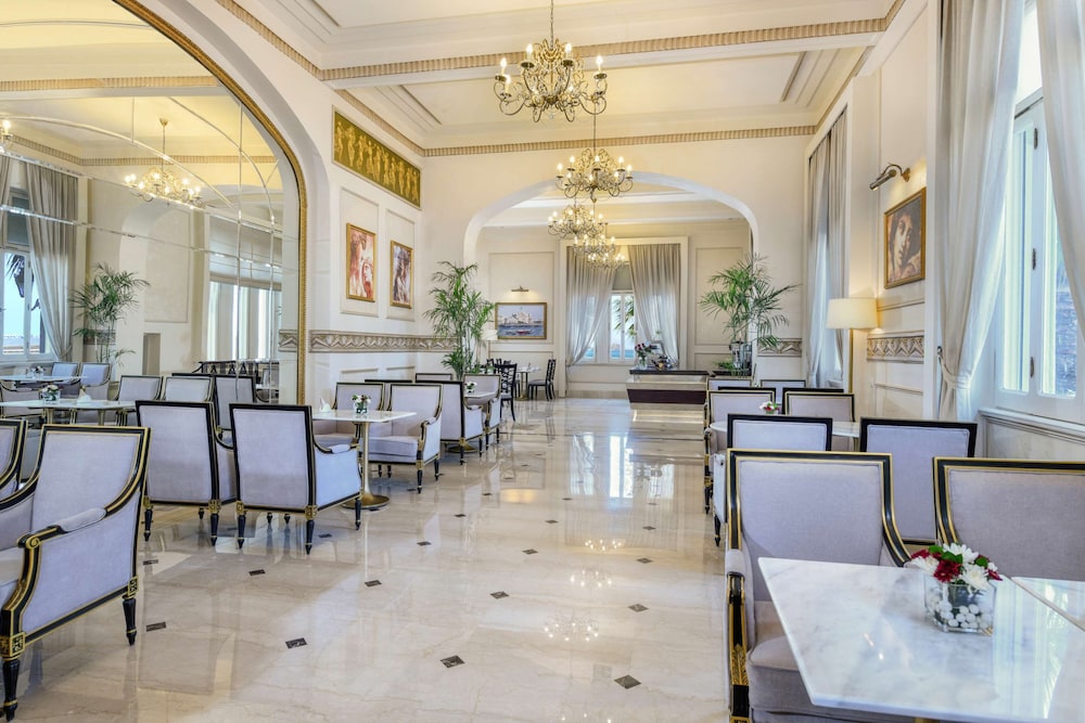 restaurant-cafeteria