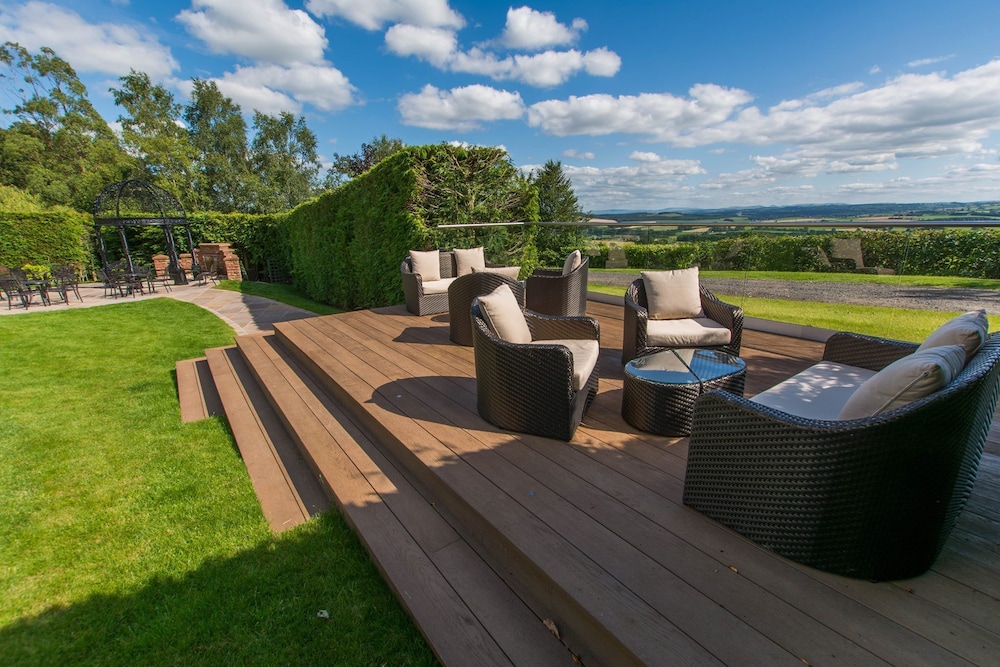 Roundthorn Country House 57/64