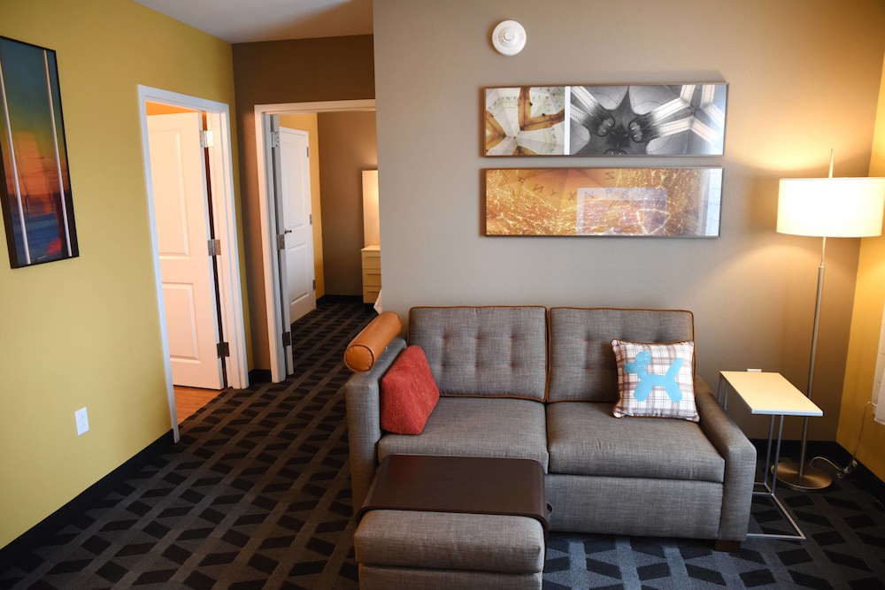 TownePlace Suites Lawrence Downtown 20/32