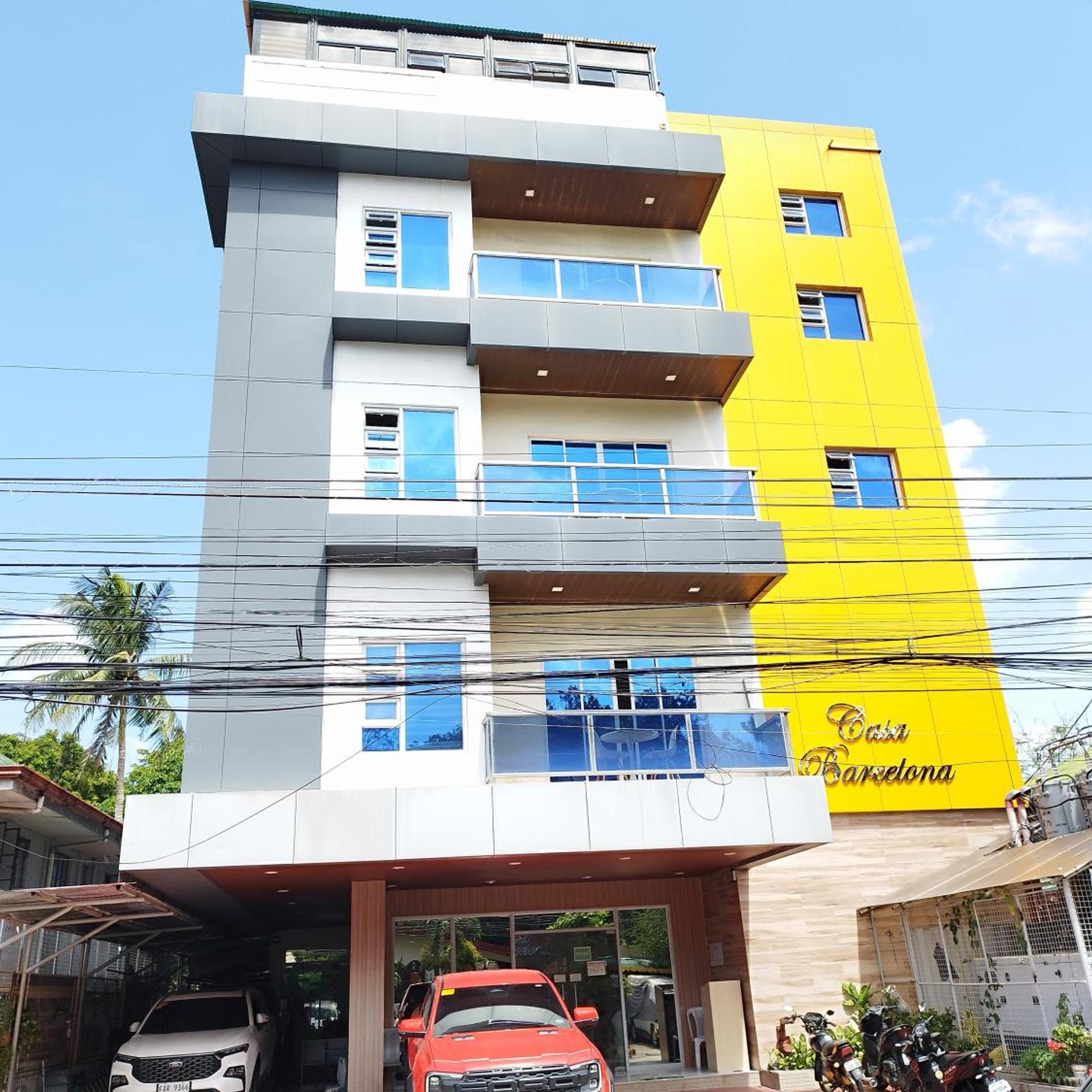 Townhouse Oak Casa Barcelona in ILOILO