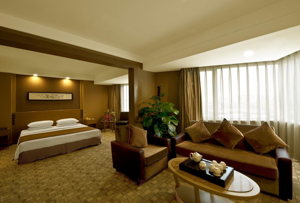 Hotel New Century Beijing 36/50