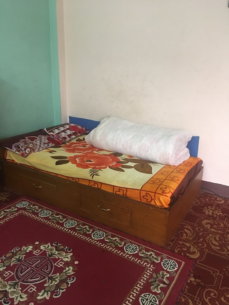 Sara's Backpackers Hotel 41/74