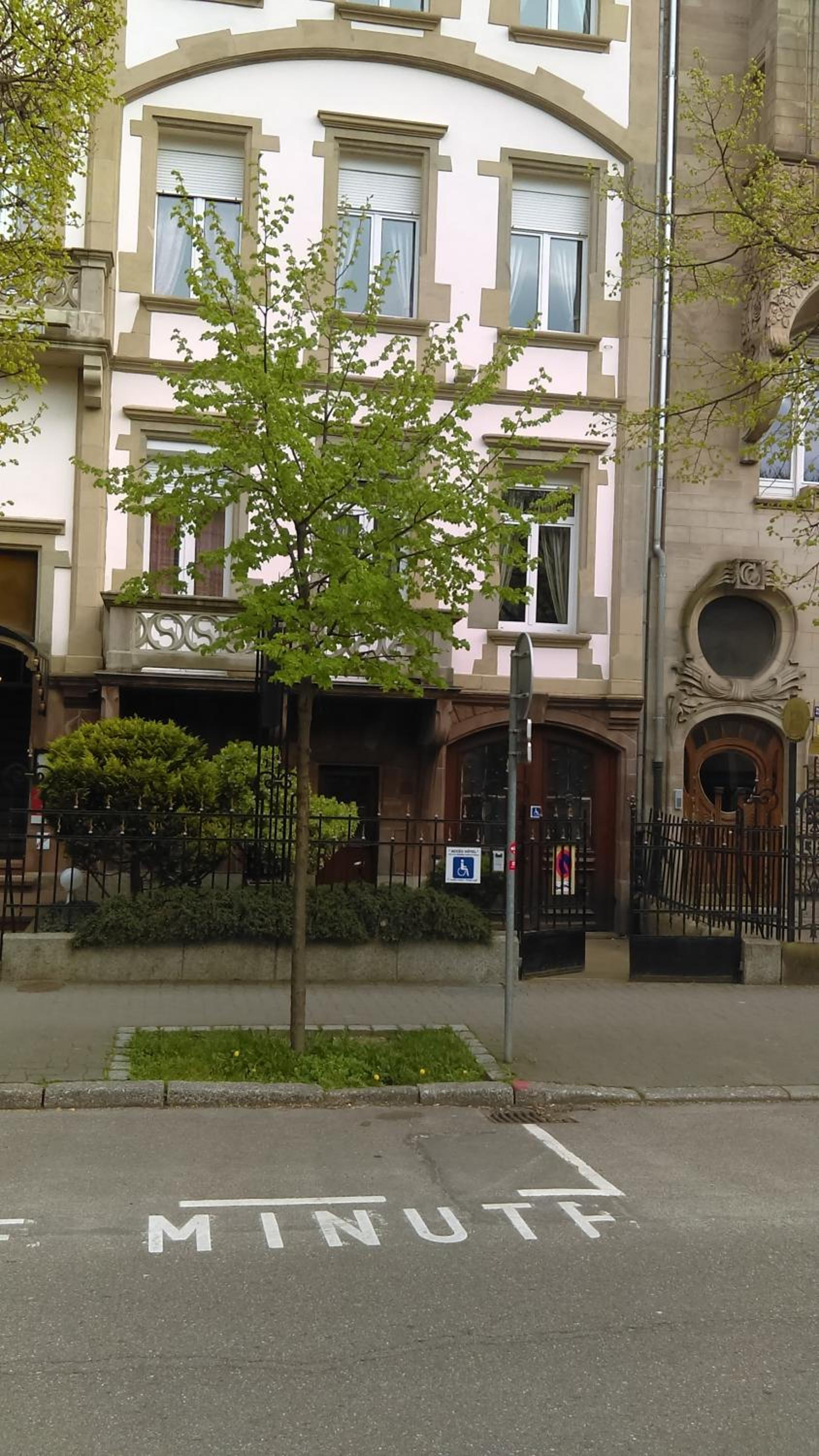 Hotel De L Orangerie 49/54