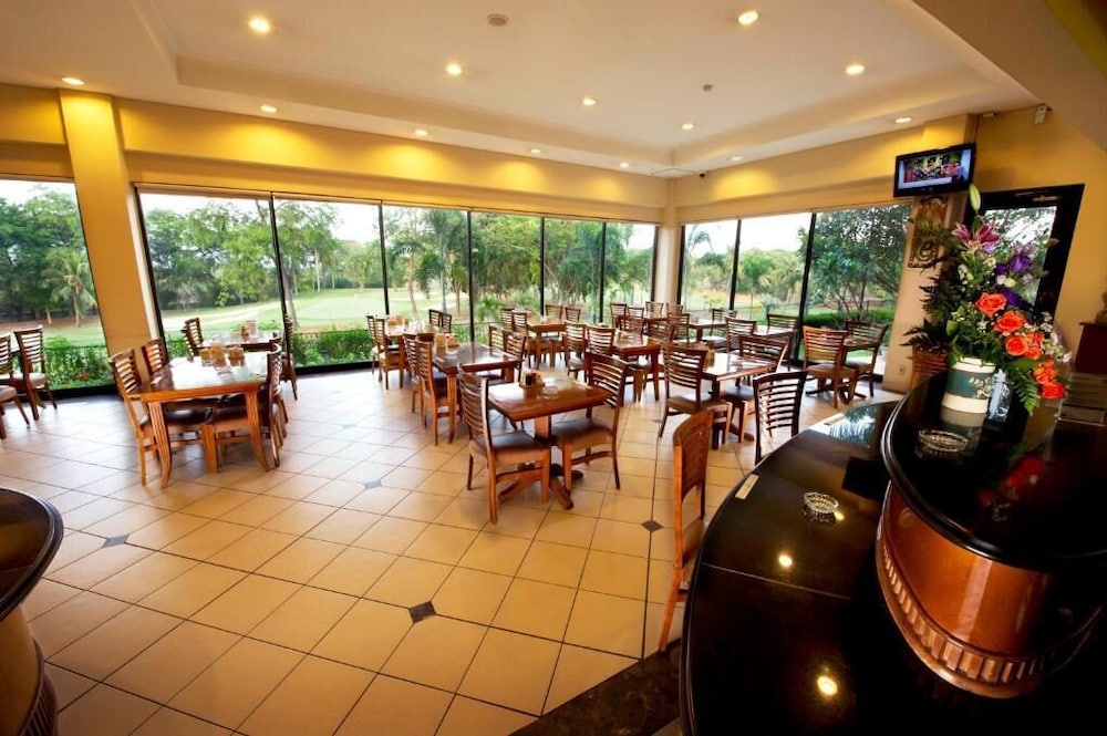 Puri KIIC Golf View Hotel 42/58
