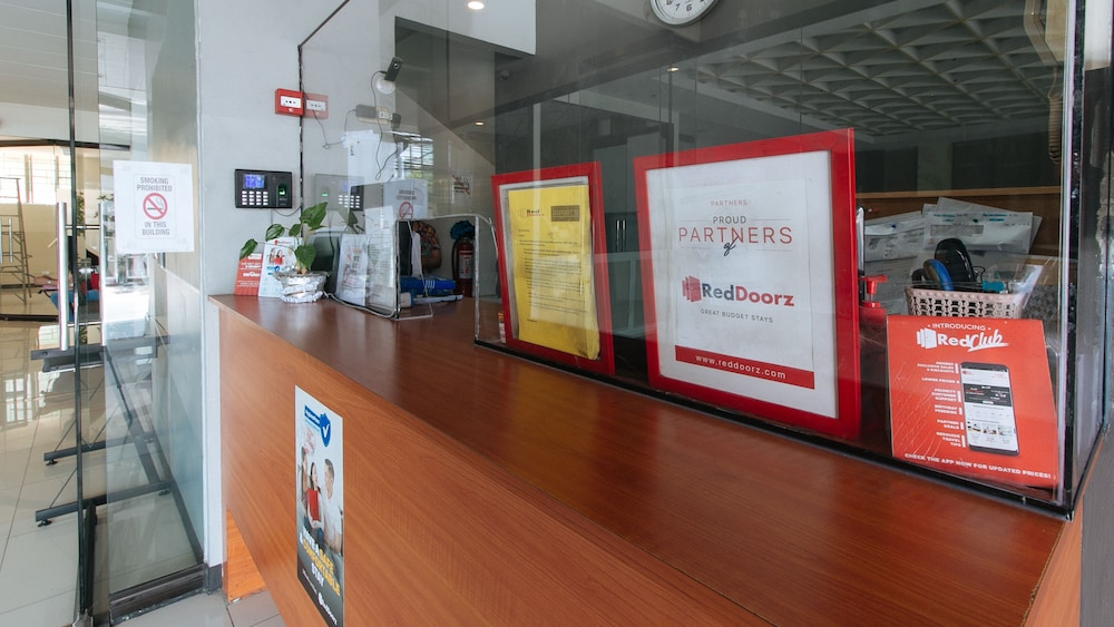 Reddoorz Plus Kamuning Quezon City 6/64