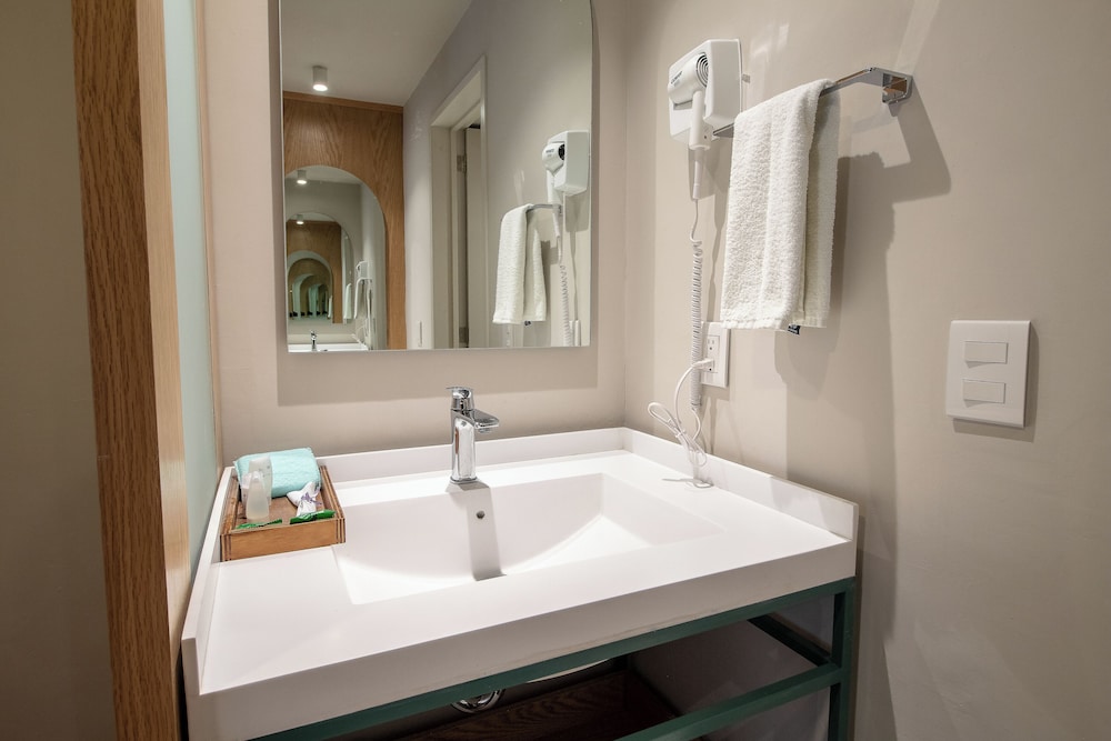 Oliva Plaza Hotel 50/50