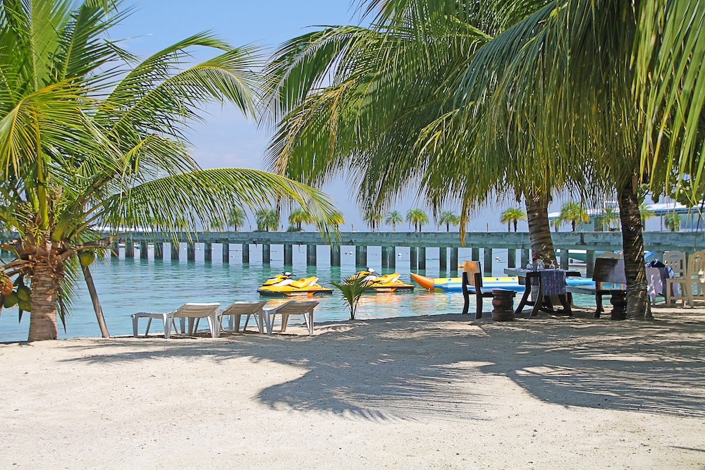 Hof Gorei Beach Resort 40/50