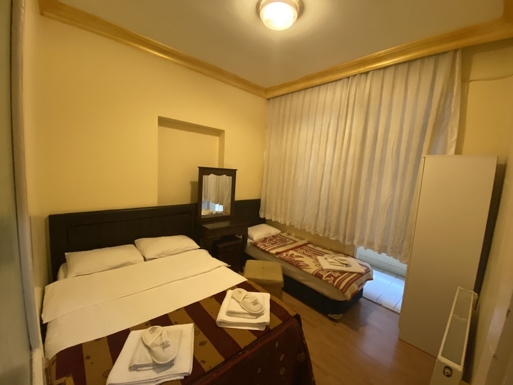 Mehmet Bey Hotel 43/70