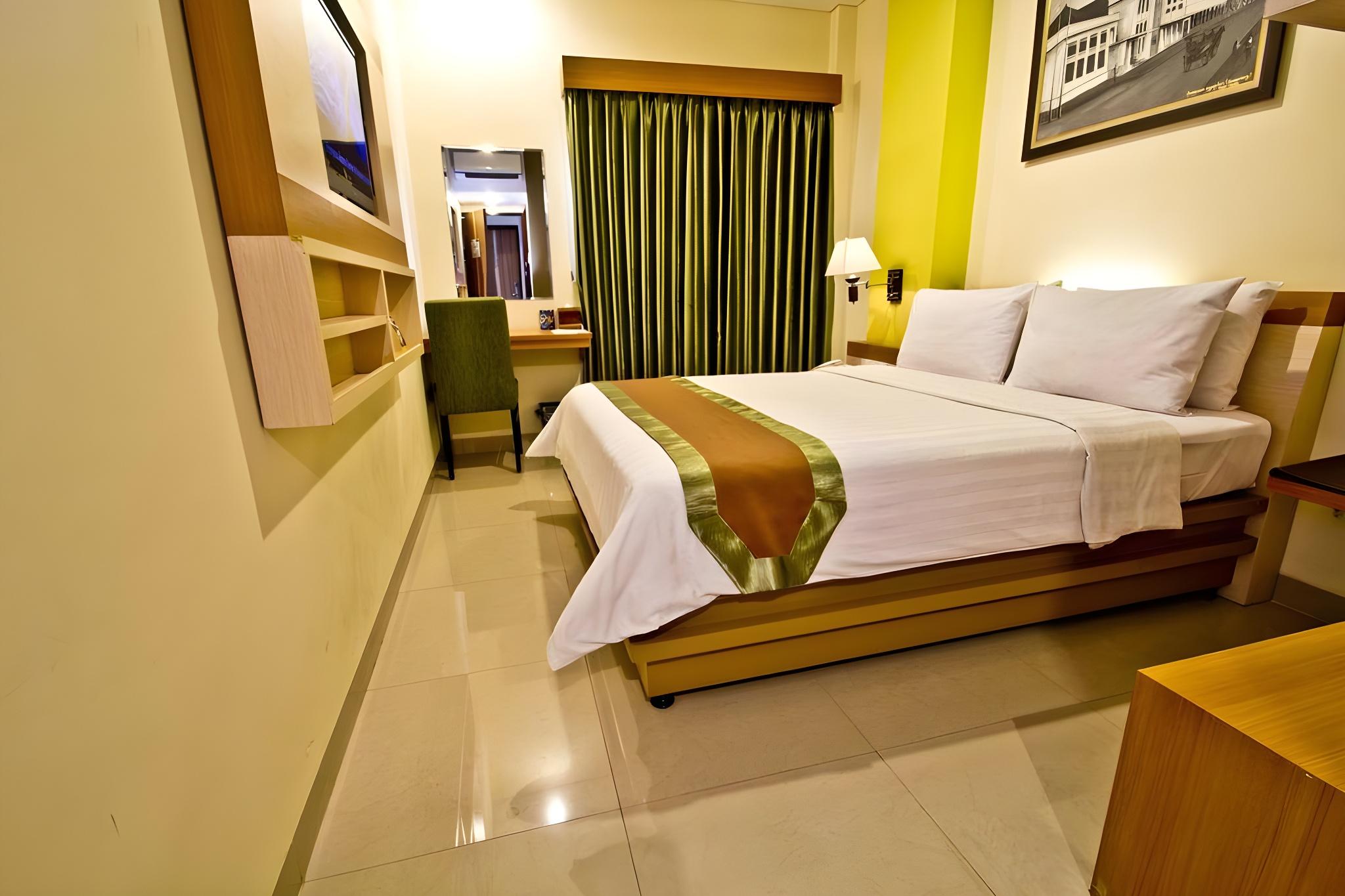 Standard, Double or Twin Bed