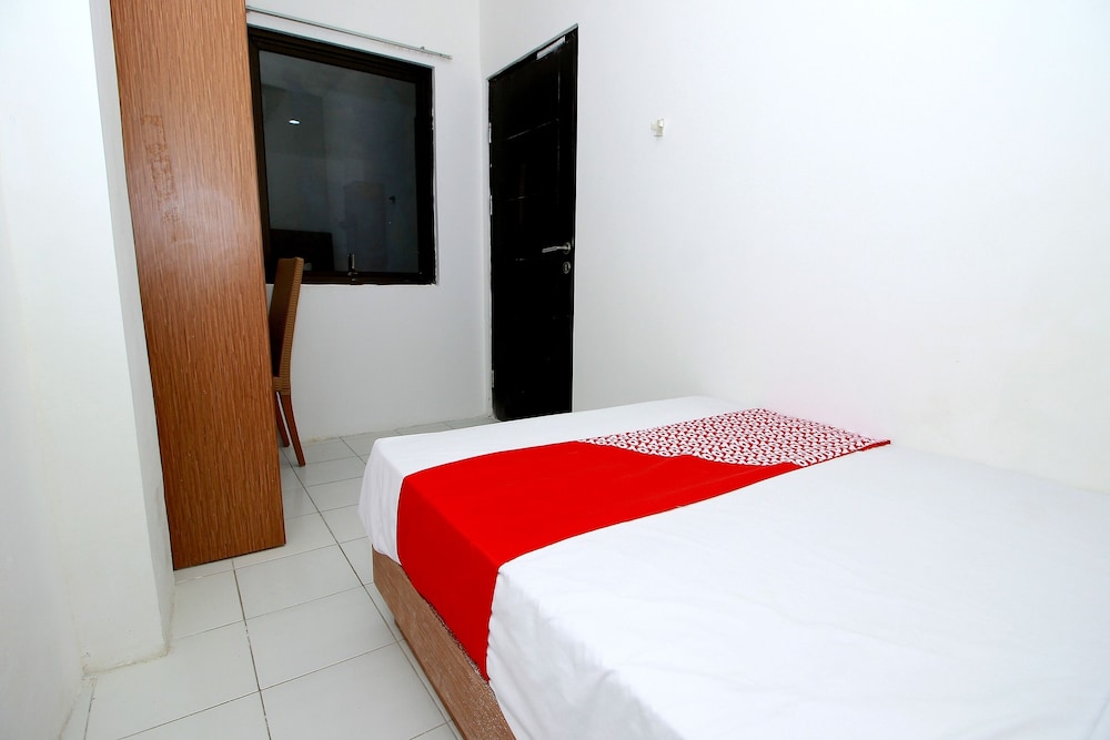 OYO 1678 Jati Exclusive Homestay 20/45