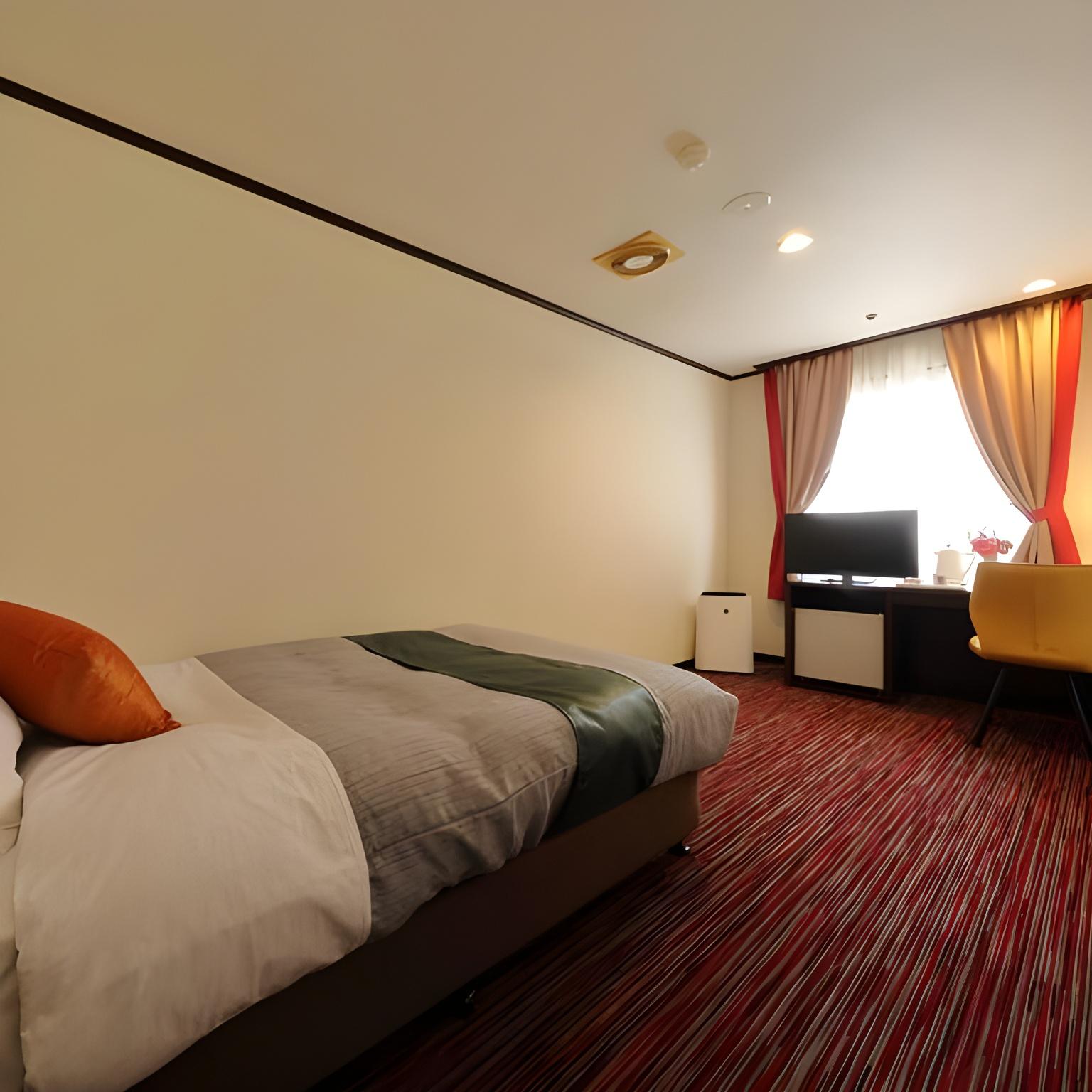 Room, Single