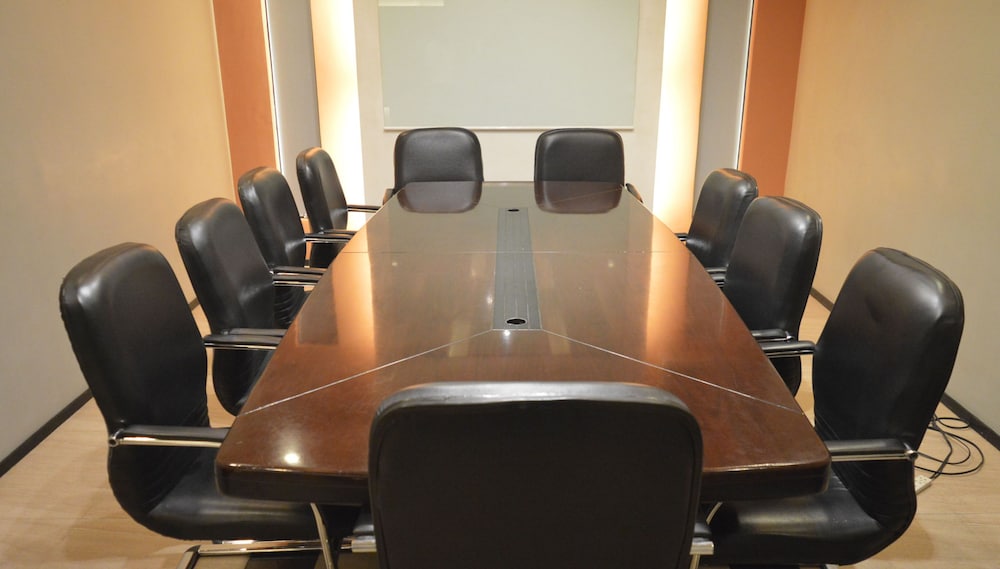 Mallberry Suites Business Hotel 50/59