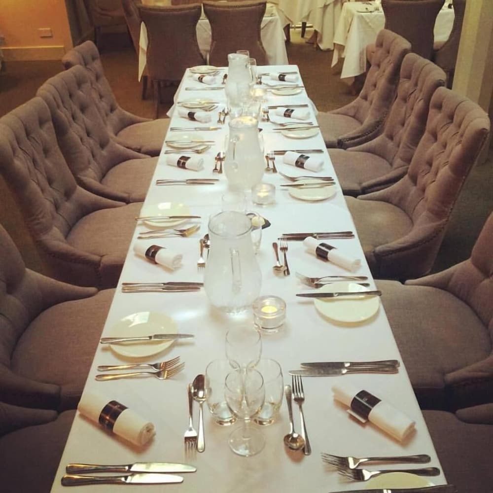 Marwell Hotel 29/60