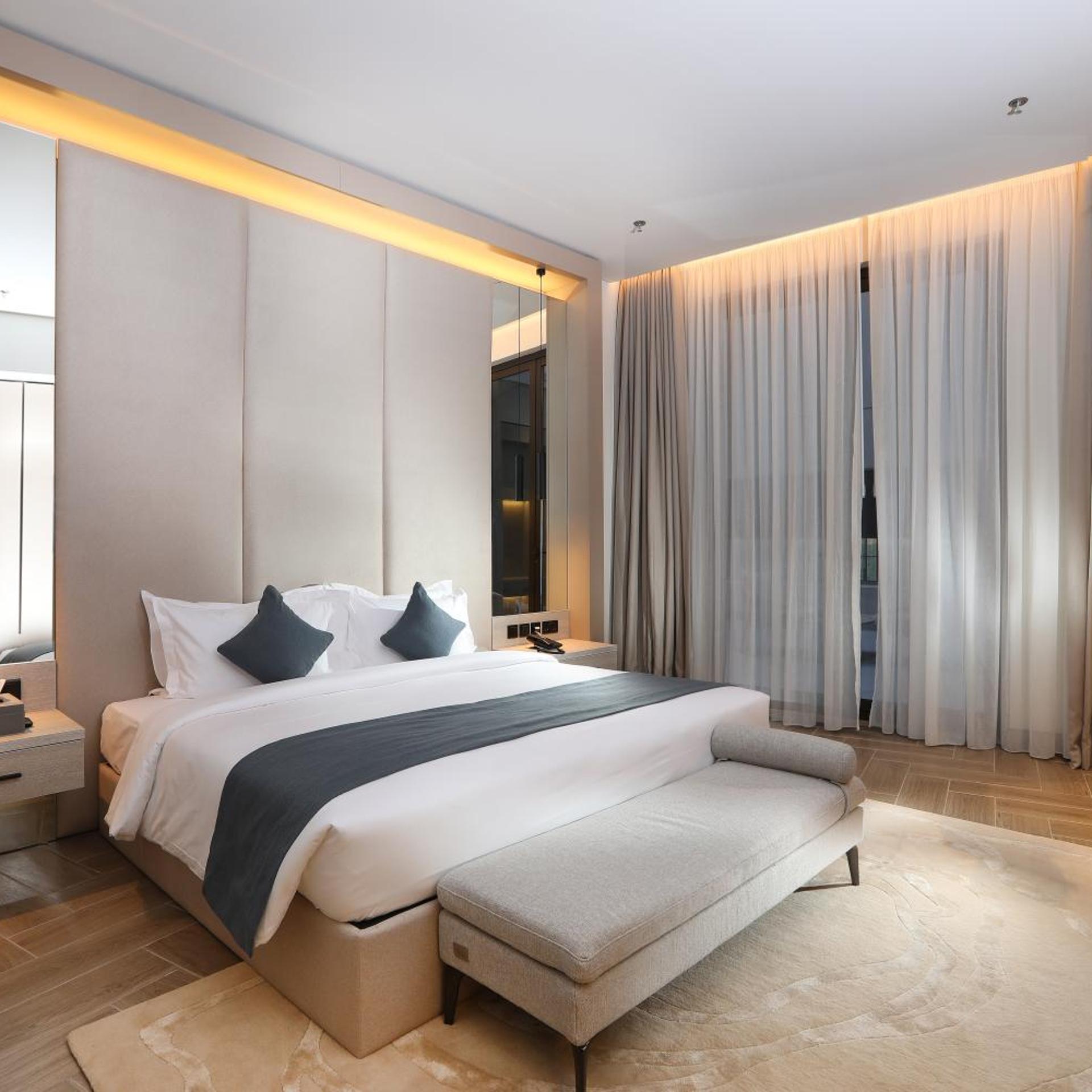 Superior King Room