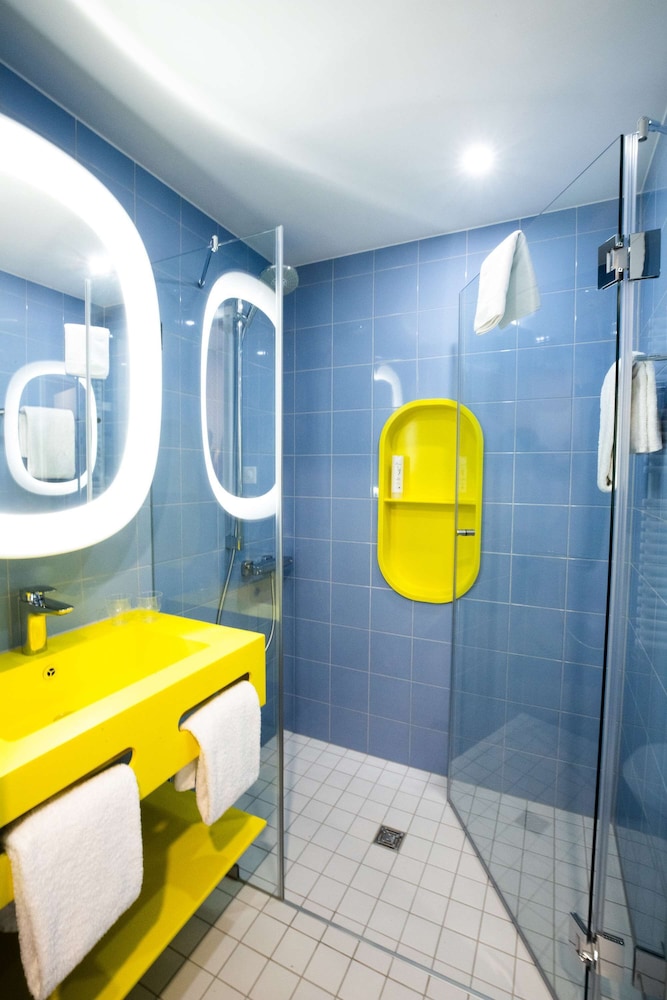 Prize by Radisson, Bern City 60/60