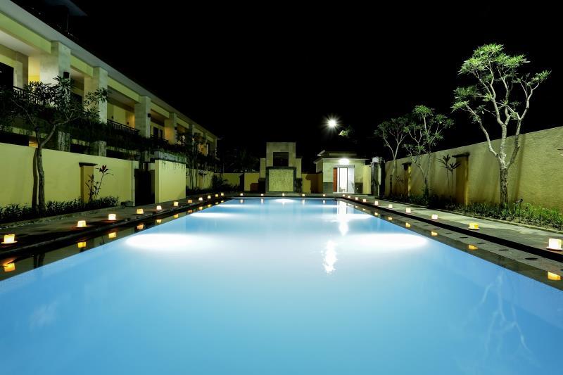 Bali Mega Hotel 58/63