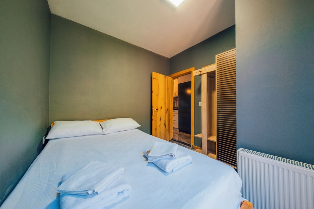 Antik River House 14/48