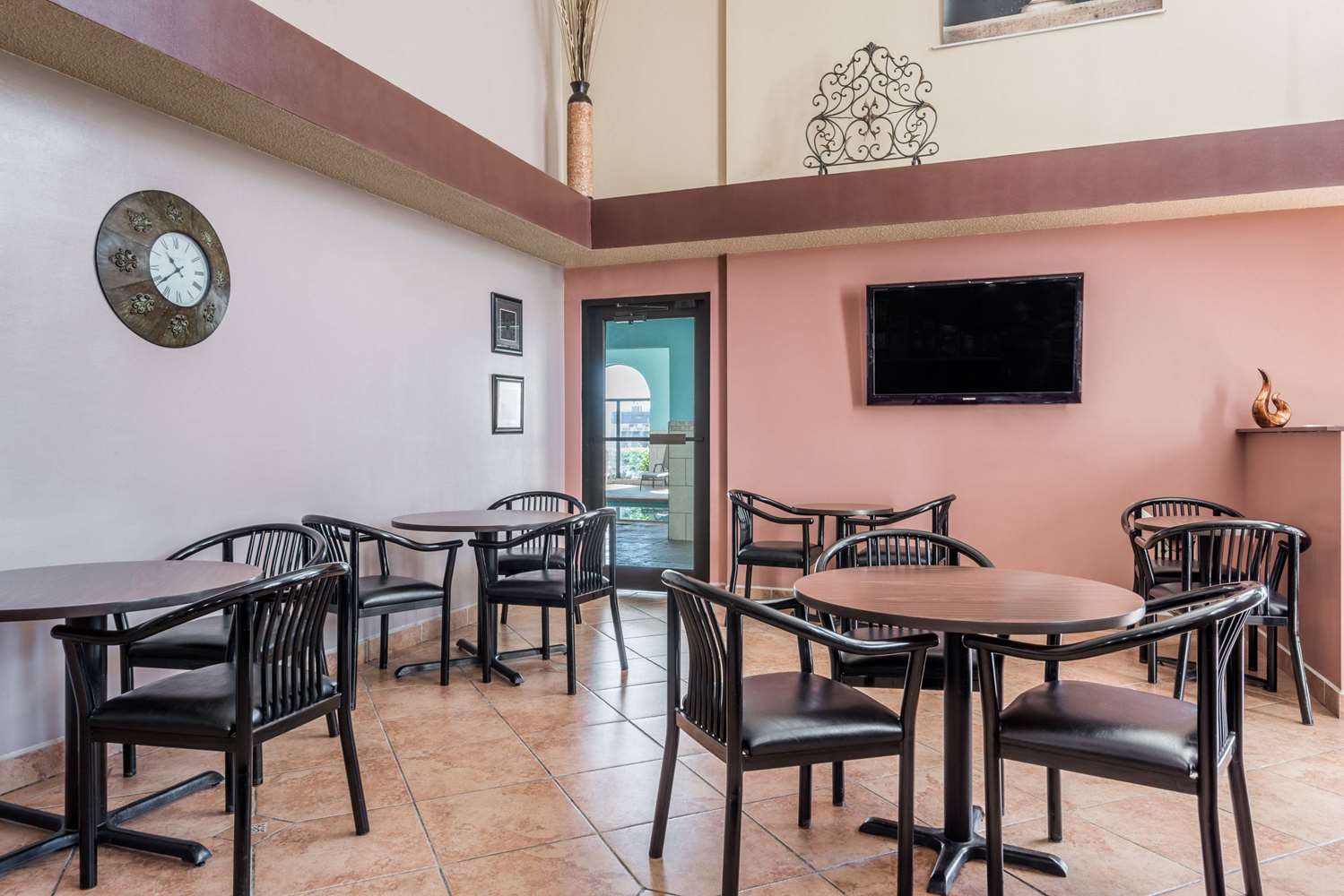 Days Inn by Wyndham Amarillo - Medical Center 13/16