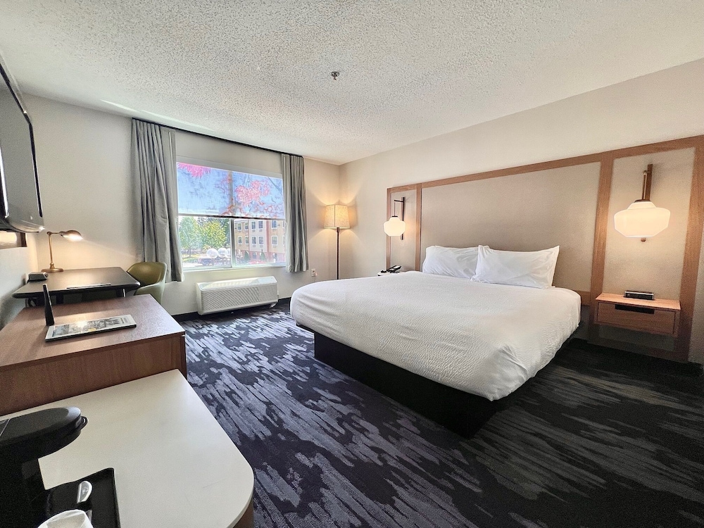 Fairfield Inn Suites By Marriott Detroit Farmington Hills 5/49