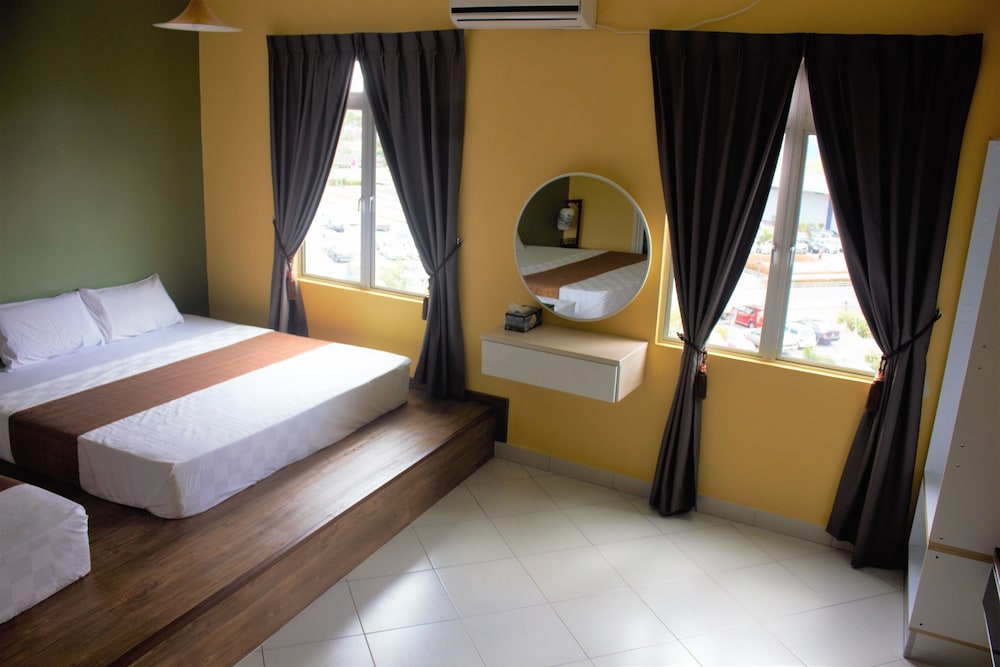Aeon Tebrau Homestay & Hotel 21/62