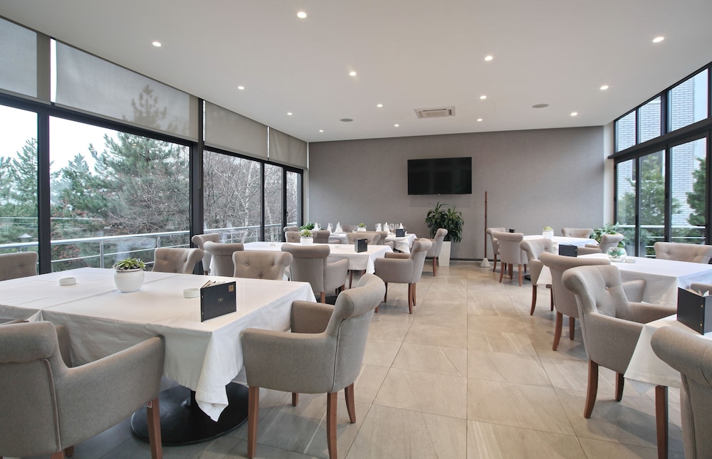 Hotel Orasac 42/46