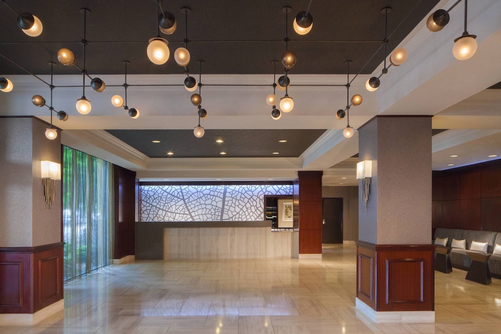 Marriott Suites Dallas Market Center 7/62