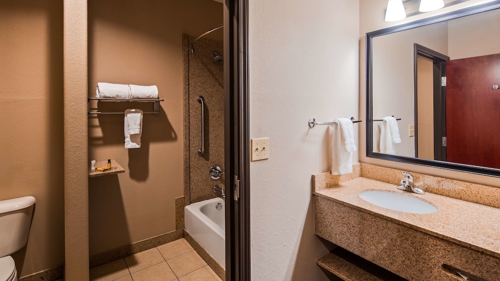 Best Western Plus Circle Inn 11/30