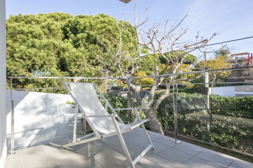 Castellmar Apartments 34/57