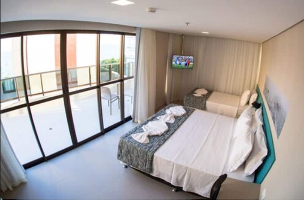 Acqua Suites 27/60