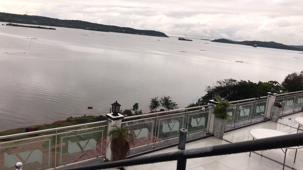 Villa Hotel 3/50